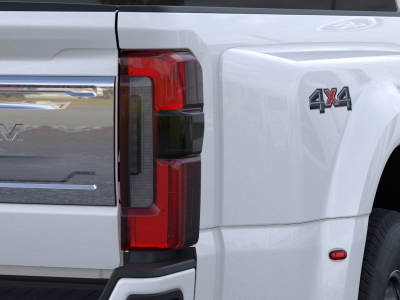 New 2026 Star White Metallic Tri-Coat Ford F-350® Platinum® image 41