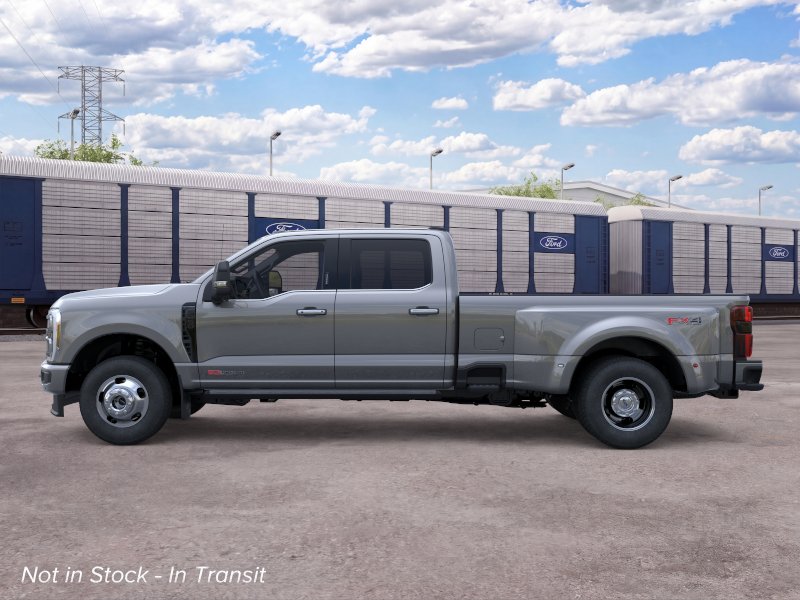 2026 Ford Super Duty F-350 DRW Platinum