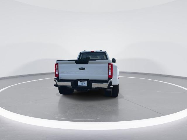 New 2026 Oxford White Ford F-350® XL image 30