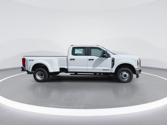 New 2026 Oxford White Ford F-350® XL image 36