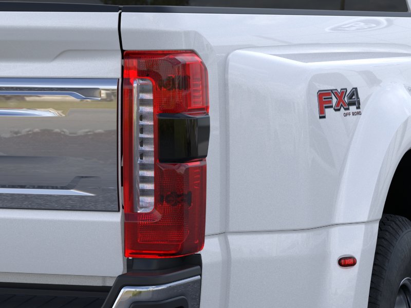 New 2026 Star White Metallic Tri-Coat Ford F-350 DRW Pickup King Ranch image 43