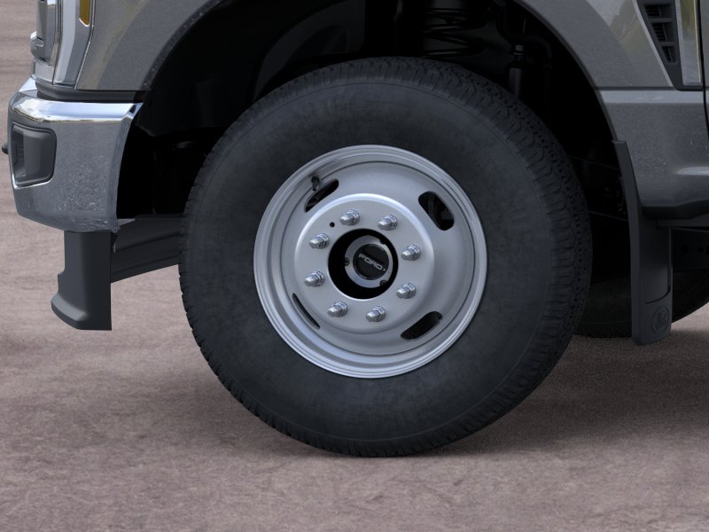 New 2026 Carbonized Gray Metallic Ford F-350® XLT image 19