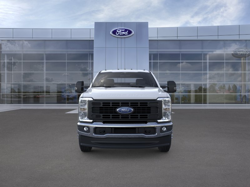 New 2026 Oxford White Ford F-350® XL image 40