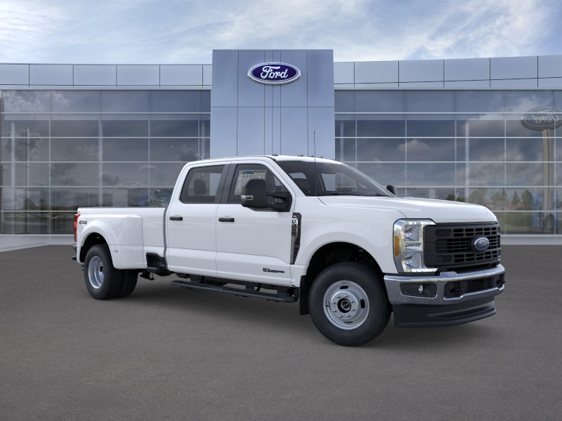 New 2026 Oxford White Ford F-350® XL image 41