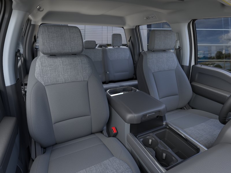 New 2026 Oxford White Ford F-350® XLT image 31