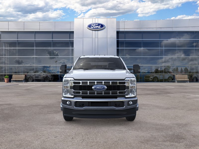 New 2026 Oxford White Ford F-350® XLT image 27