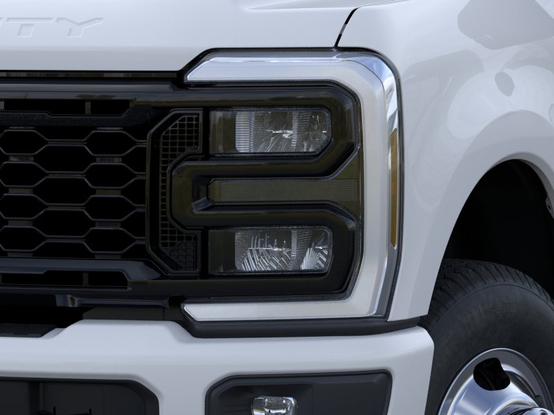 New 2026 Oxford White Ford F-350® XL image 40