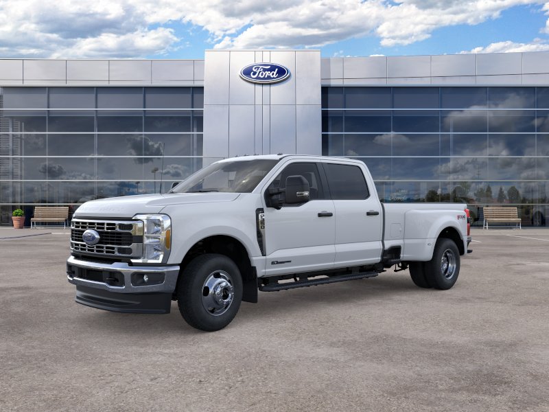 2026 Ford Super Duty F-350 DRW XLT
