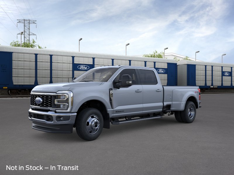 2026 Ford Super Duty F-350 DRW LARIAT