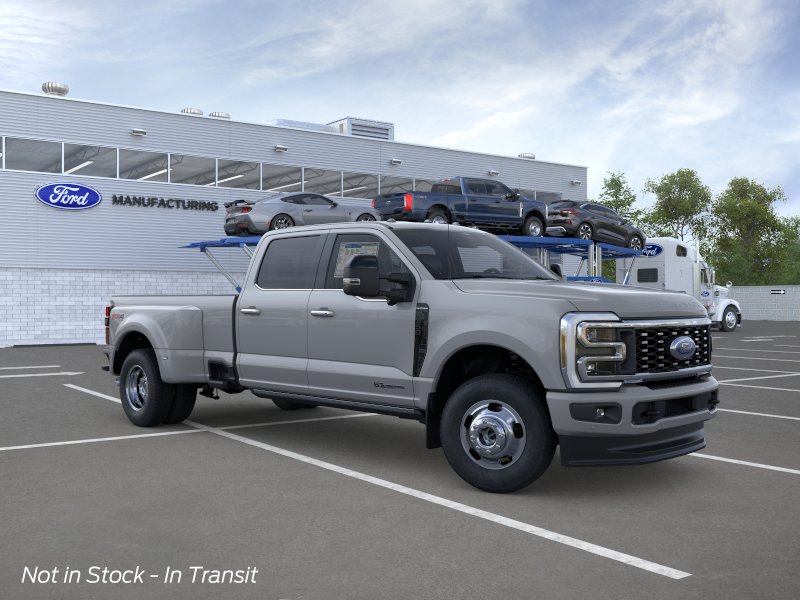 2026 Ford F-350 Platinum 4x4 Crew Cab 8' Box DRW's photo