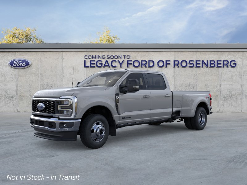 2026 Ford Super Duty F-350 DRW LARIAT