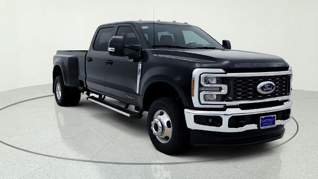2026 Ford Super Duty F-350 DRW LARIAT