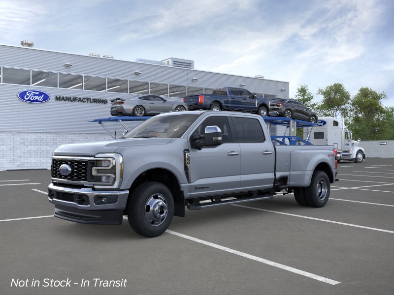 2026 Ford Super Duty F-350 DRW LARIAT