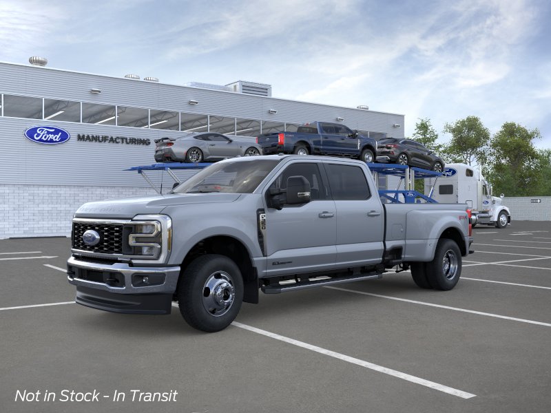 2026 Ford Super Duty F-350 DRW LARIAT