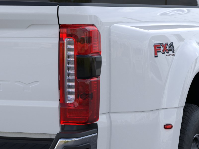 New 2026 Oxford White Ford F-350® XLT image 21