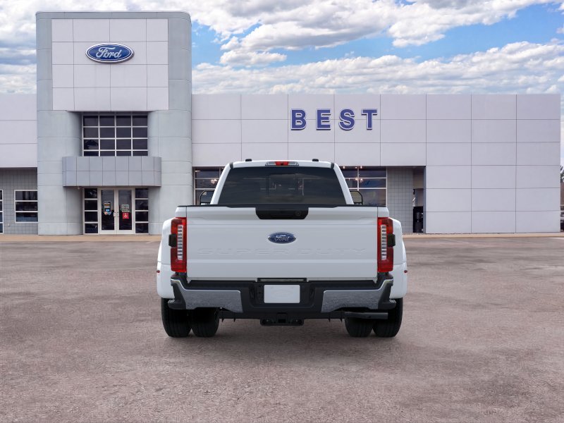 New 2026 Oxford White Ford F-350® XLT image 5