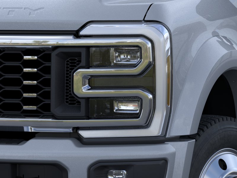 New 2026 Glacier Gray Metallic Tri-Coat Ford F-450® Platinum® image 38