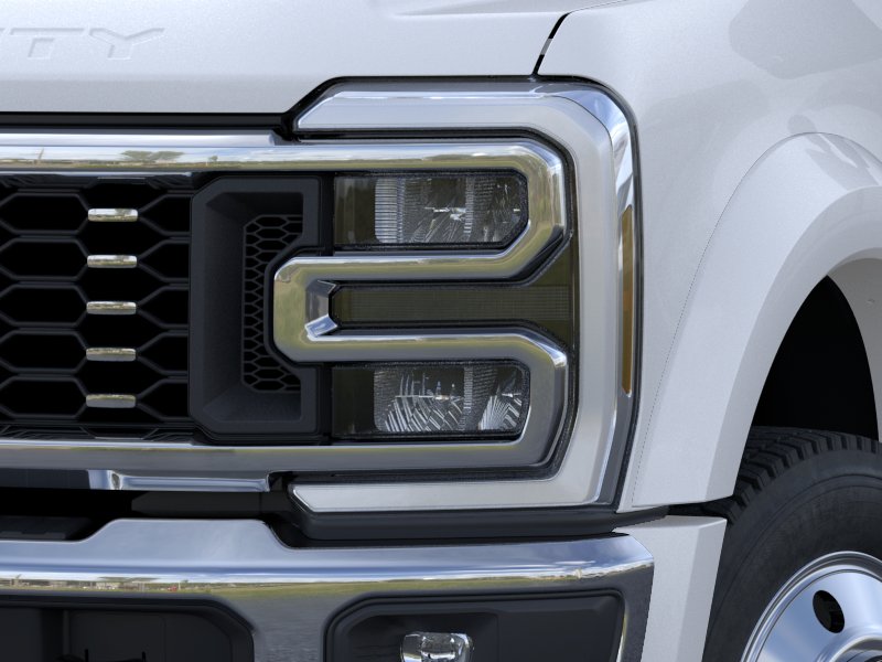 New 2026 Star White Metallic Tri-Coat Ford Platinum image 40