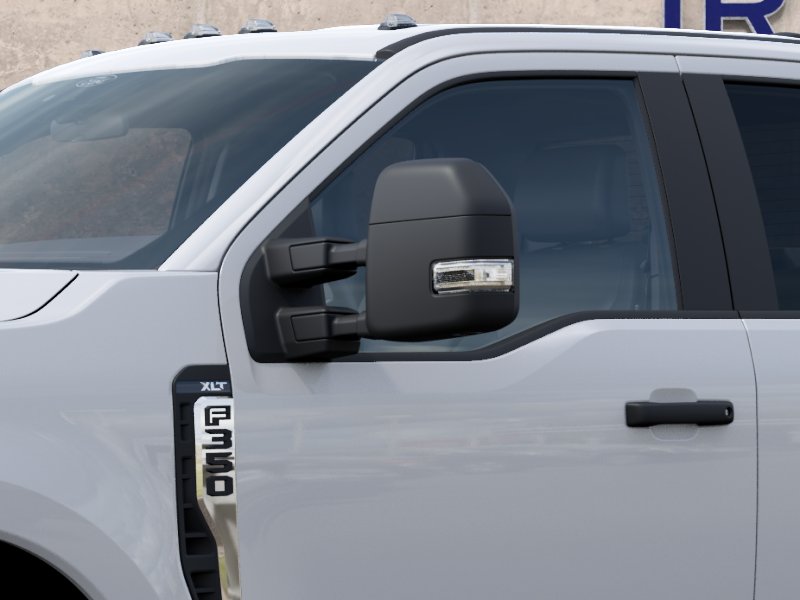 New 2027 Oxford White Ford F-350® XLT image 42