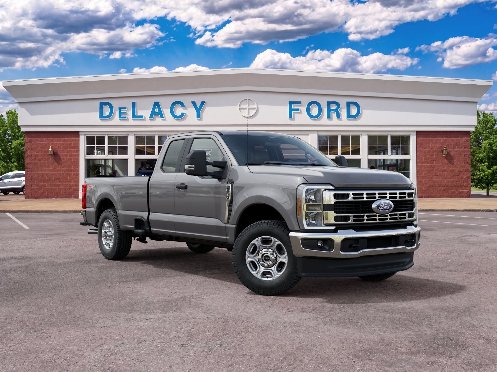 2027 Ford Super Duty F-350 SRW XLT