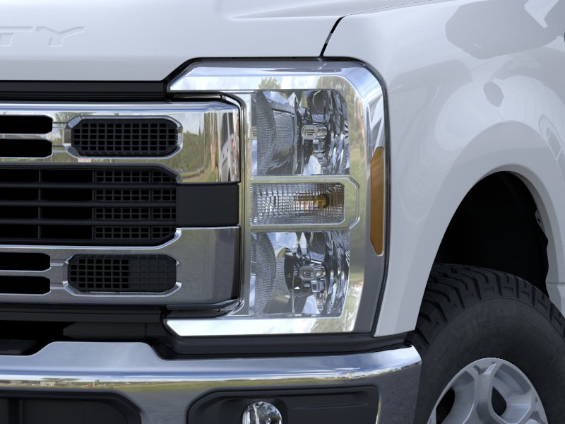 New 2026 Oxford White Ford XLT image 49