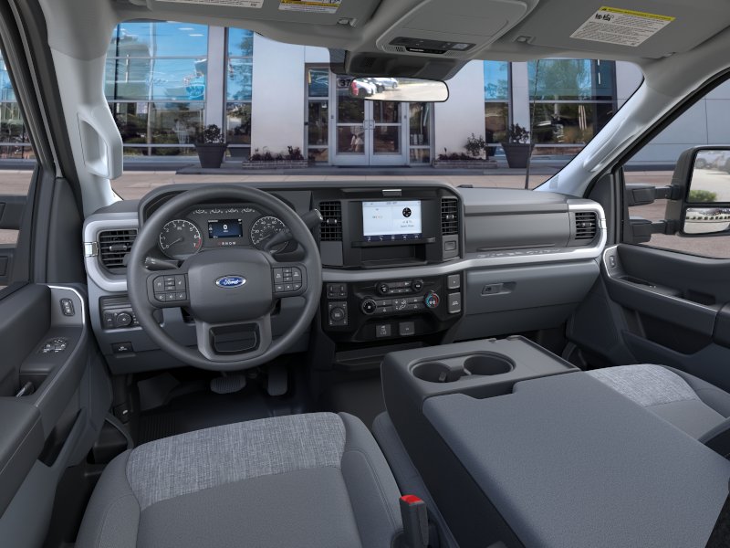 New 2026 Oxford White Ford XLT image 40