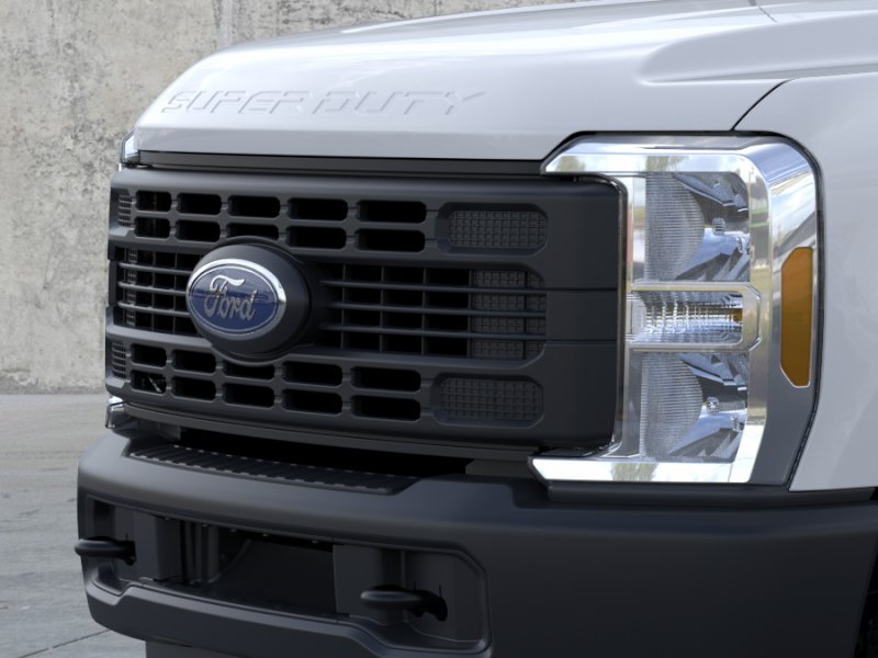 New 2026 Oxford White Ford XL image 39