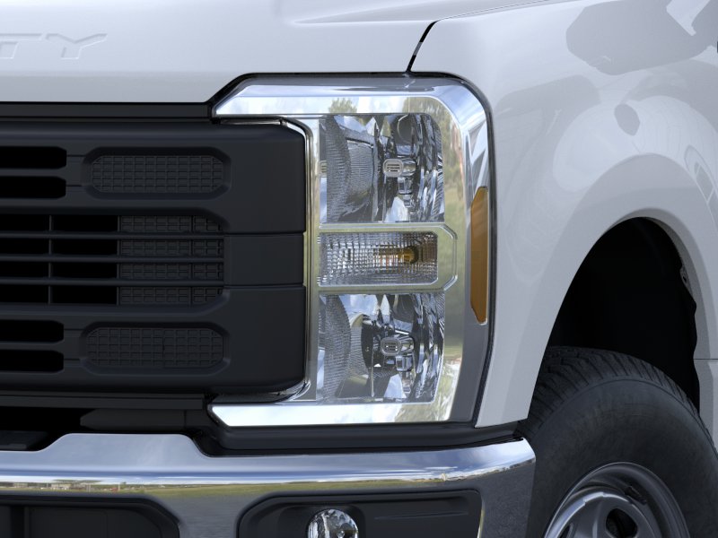 New 2026 Oxford White Ford F-250® XL image 18