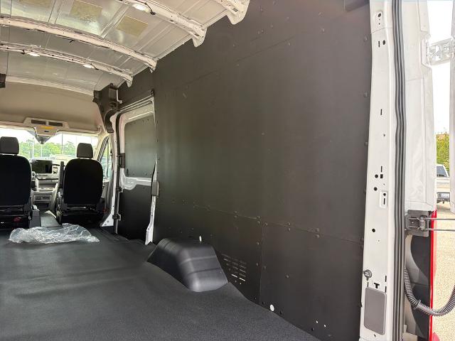 New 2026 Oxford White Ford Cargo Van image 48