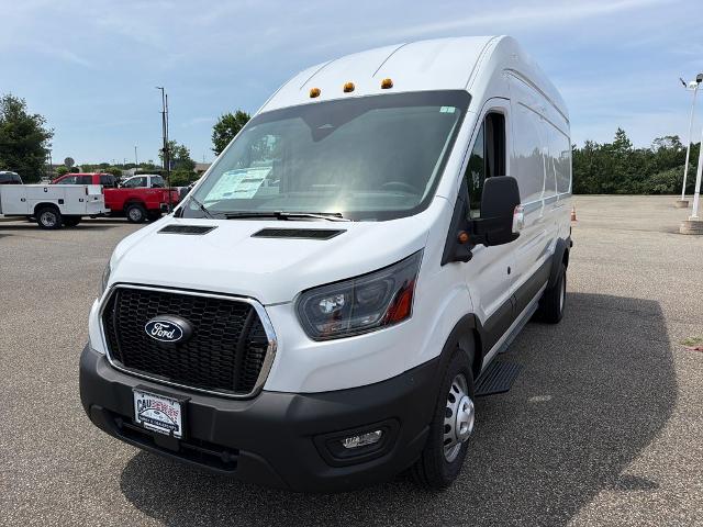 New 2026 Oxford White Ford Cargo Van image 40