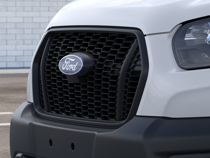 New 2026 Oxford White Ford Base image 17