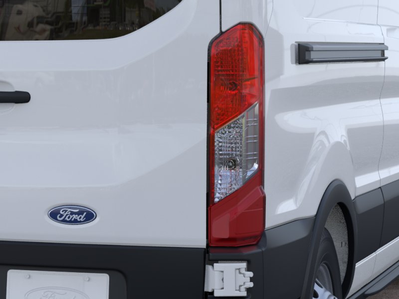 New 2026 Oxford White Ford Cargo Van image 42