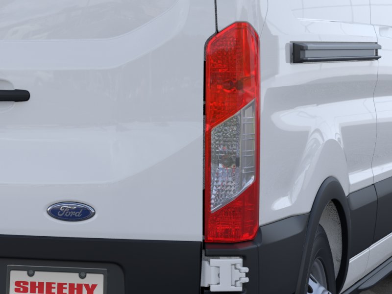 New 2025 Oxford White Ford Base image 42