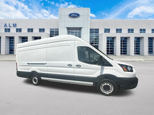 New 2026 Oxford White Ford Cargo Van image 38