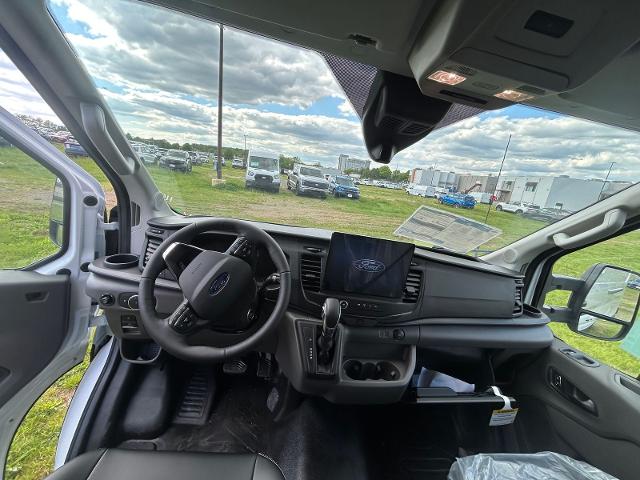 New 2026 Oxford White Ford Base image 25