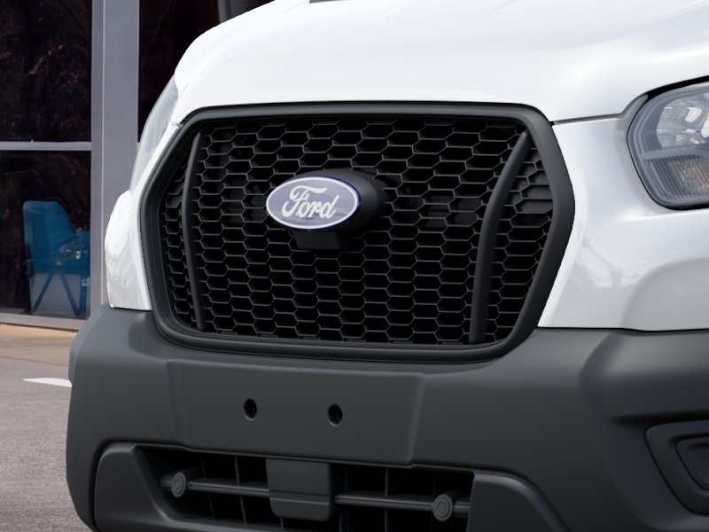 New 2027 Oxford White Ford Cargo Van image 38