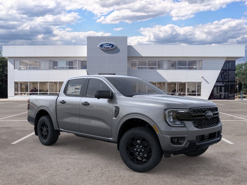 New 2026 Carbonized Gray Metallic Ford XLT image 29