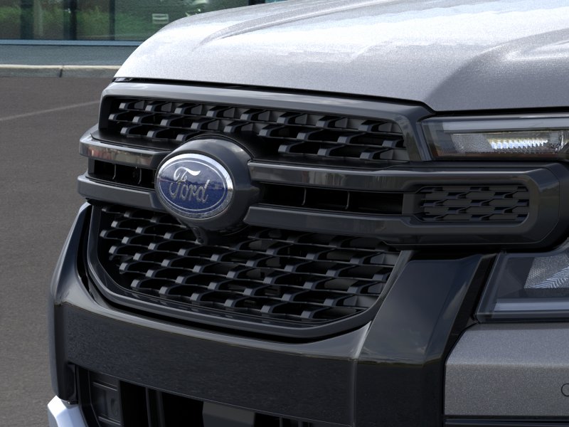 New 2026 Carbonized Gray Metallic Ford XLT image 39