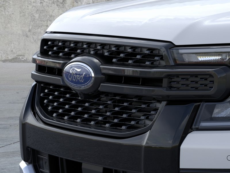 New 2026 Oxford White Ford XLT image 17
