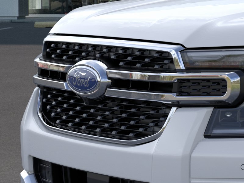 New 2025 Oxford White Ford Lariat image 54
