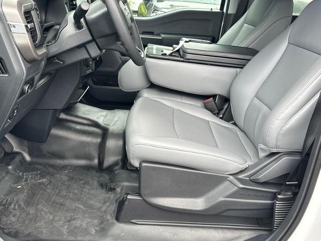 New 2026 Oxford White Ford XL image 44
