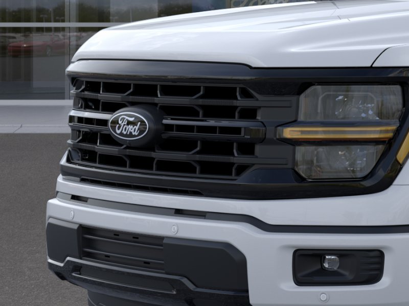 New 2026 Oxford White Ford XLT image 39