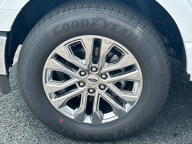 New 2026 Oxford White Ford XLT image 46