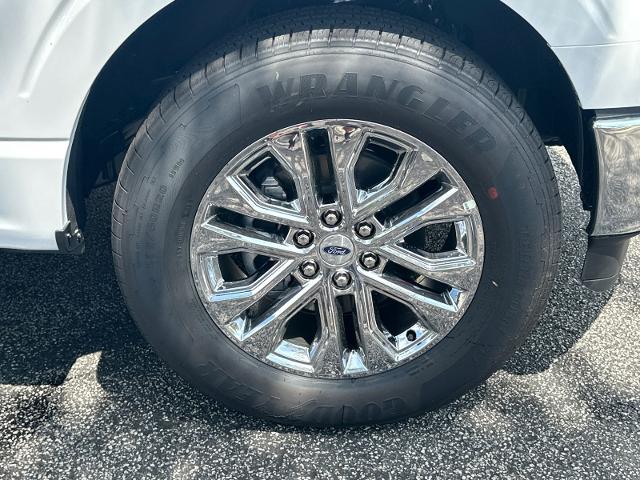 New 2026 Oxford White Ford XLT image 47