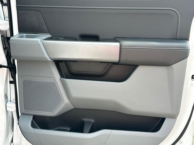 New 2026 Oxford White Ford XLT image 51