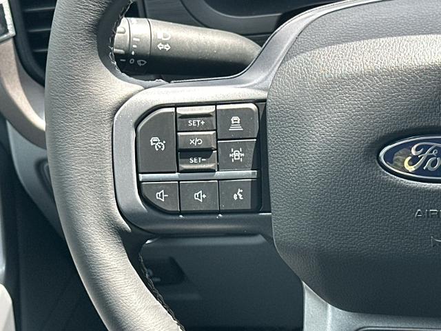 New 2026 Oxford White Ford XLT image 59
