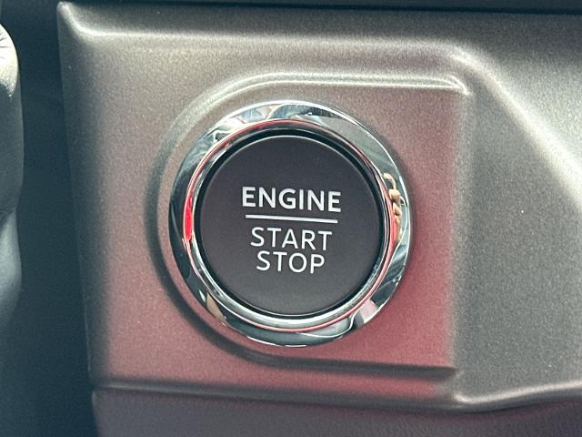 New 2026 Oxford White Ford XLT image 65