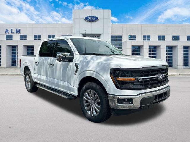 New 2026 Oxford White Ford XLT image 38