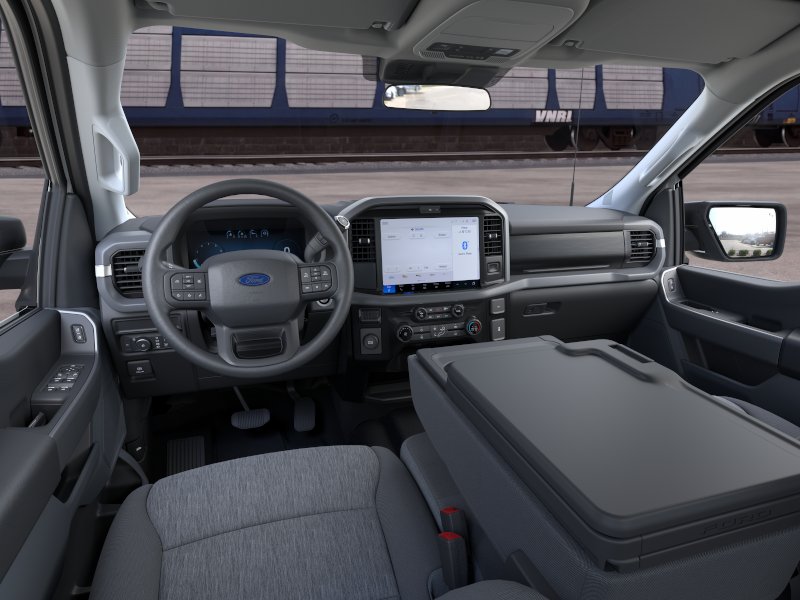 New 2026 Oxford White Ford XLT image 9