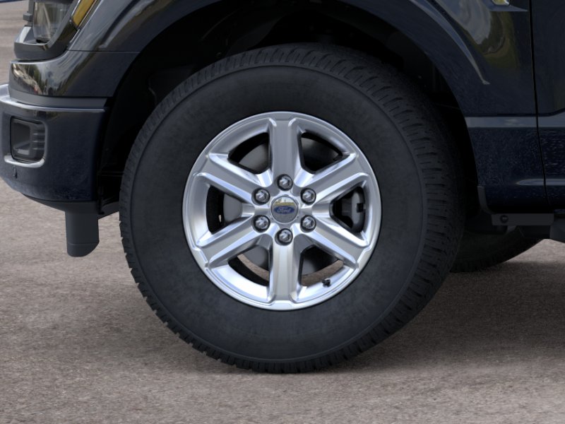 New 2026 Agate Black Metallic Ford XLT image 41